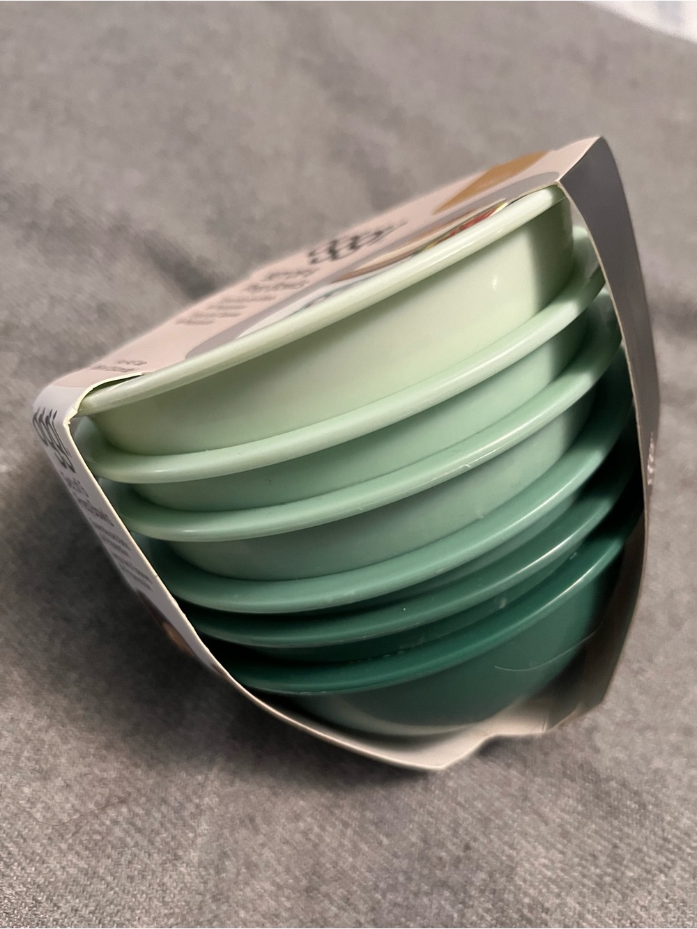 Stackable Silicone Mixing Bowls in Gradient Mint Green - Unbranded